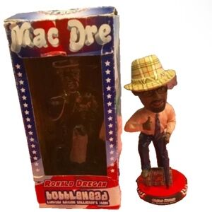 LTD EDITION RAPPING BOBBLEHEAD MAC DRE AS RONALD DREGAN #477 of 2500